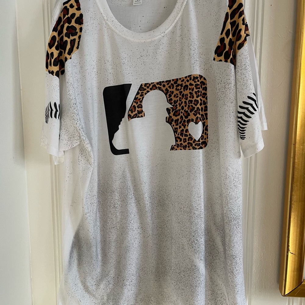 Baseball mom t-shirt size large